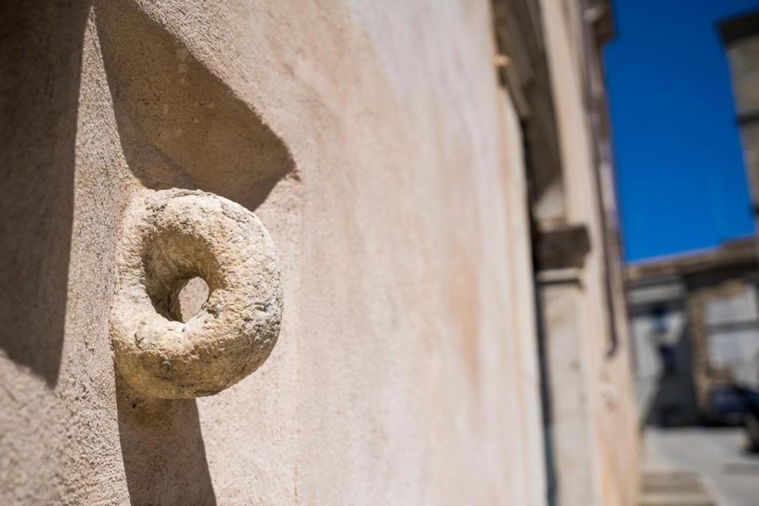 Palazzo Laureano - Dimora Storica Hotell Tricarico Eksteriør bilde